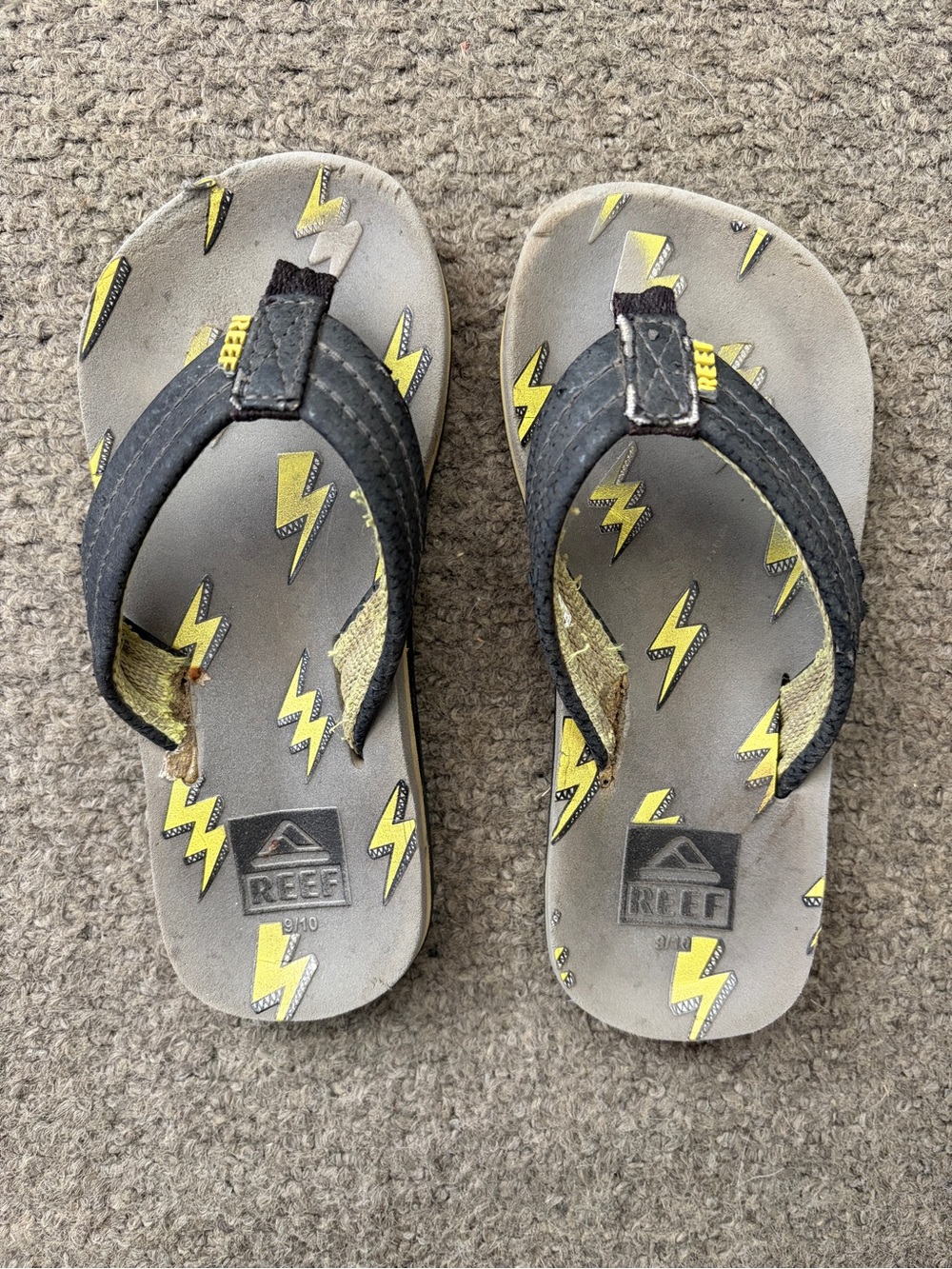 FREE w/purchase Boys Reef sandals